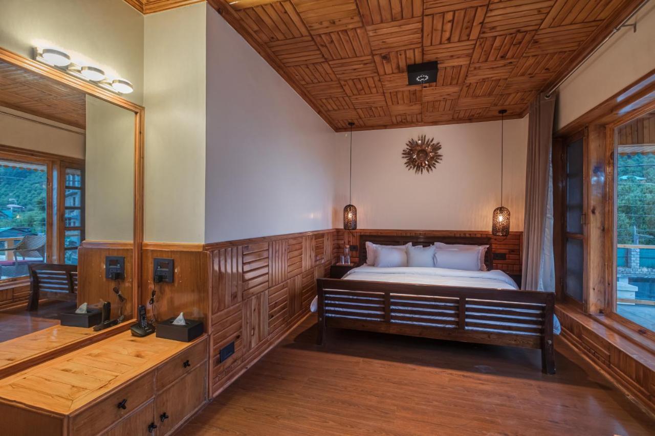 Saffronstays Monarch Manor, Manali - Regal Mansion Eksteriør bilde